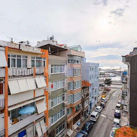 Studio With A Sea View Balcony In Bakirkoy Apartament Stambuł